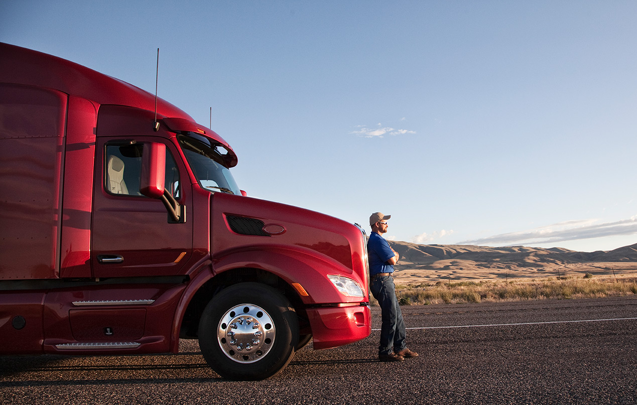 Reyes Imports LLC equipment working the lane network